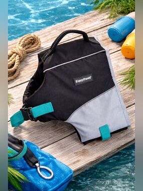 NWT ZippyPaws Adventure Life Jacket | Size M | High-Visibility Dog Flotation